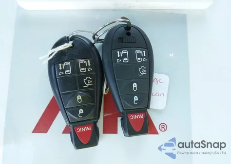 2011 Dodge Grand Caravan Crew from USA, damaged, VIN 2D4RN5DG1BR710436